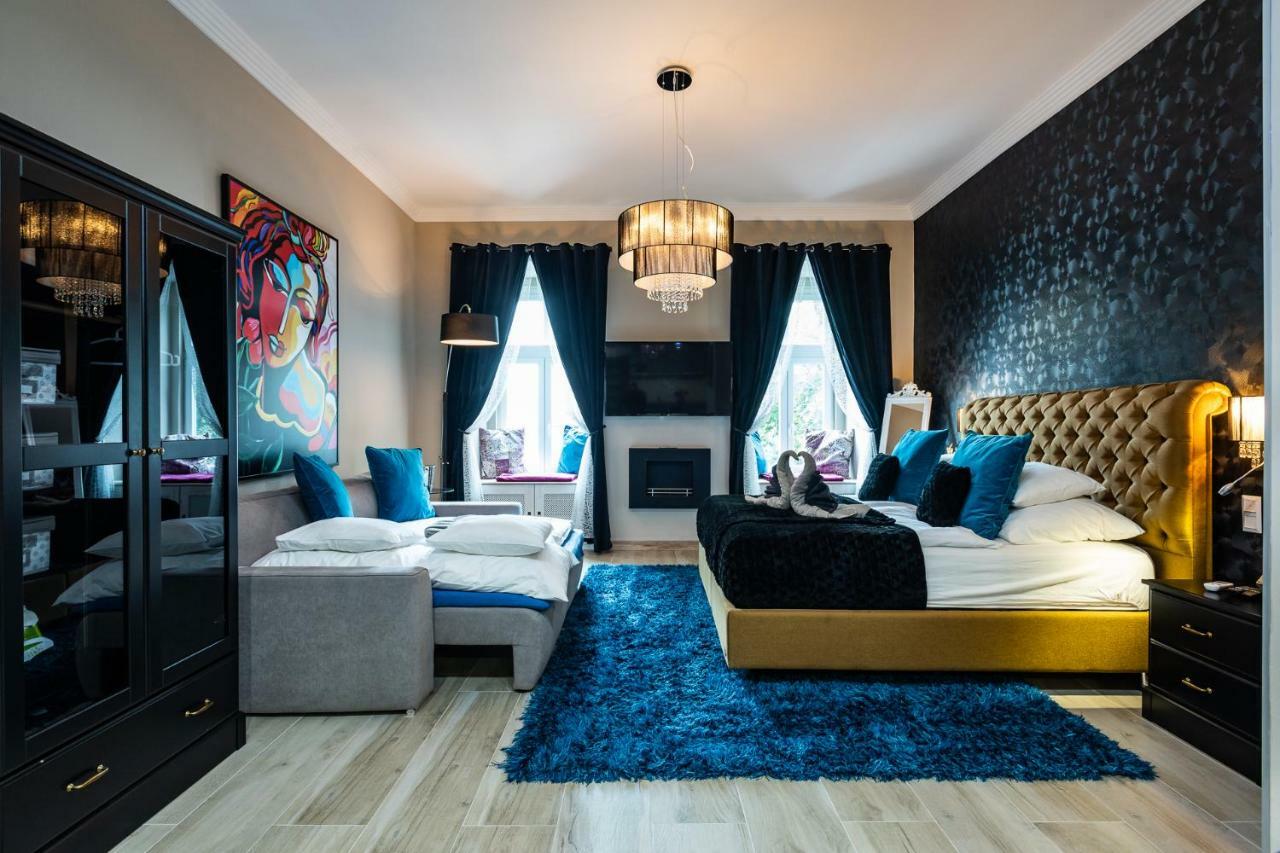 Center Of The Center, The Grand Deluxe Apartment Budapest Exterior photo
